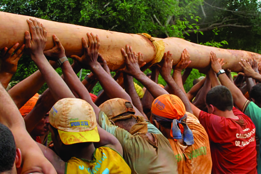 Pau da Bandeira de Santo Antônio: fé, tradição e festa no coração do Cariri Pau da Bandeira de Santo Antônio: fé, tradição e festa no coração do Cariri